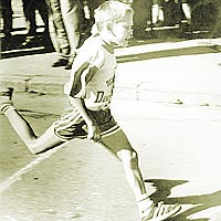 Победный финиш А. Григорьева (снимок 1997 года).